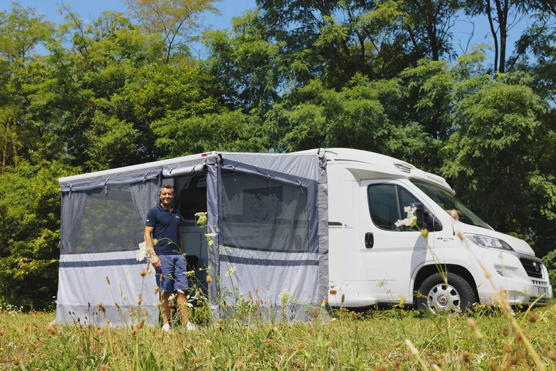 Sada pro rozšíření přední stěny předstanu / markýzy (šířka 200 cm) 313956