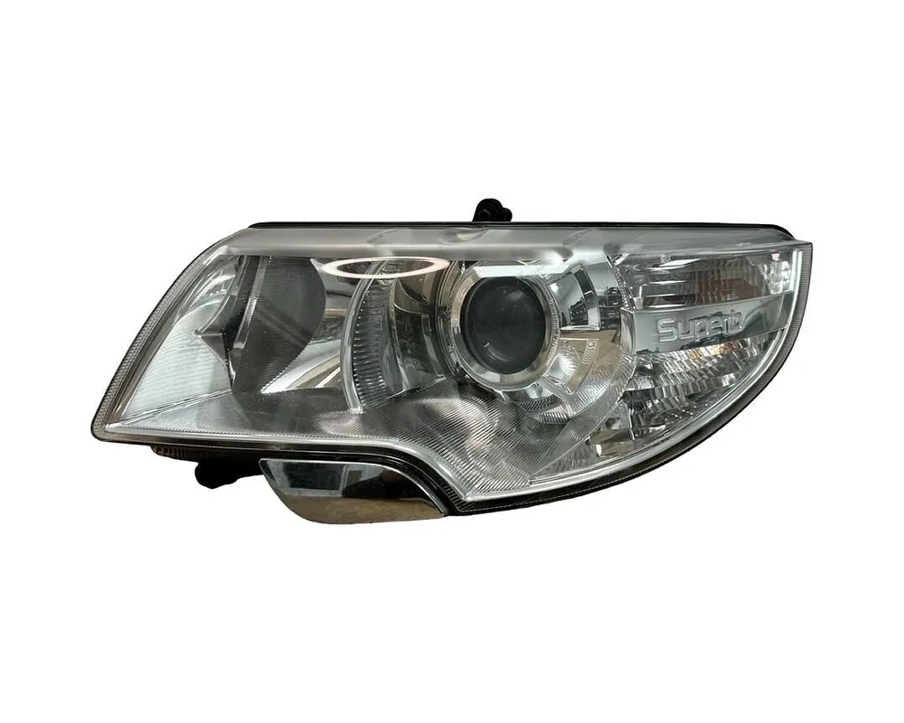 Škoda Superb 2 kombi r.v. 2011 levé přední světlo halogen 3T1941015C S5VX3T89329 Škoda Superb 2 kombi r.v. 2011 levé přední světlo halogen 3T1941015C S5VX3T89329