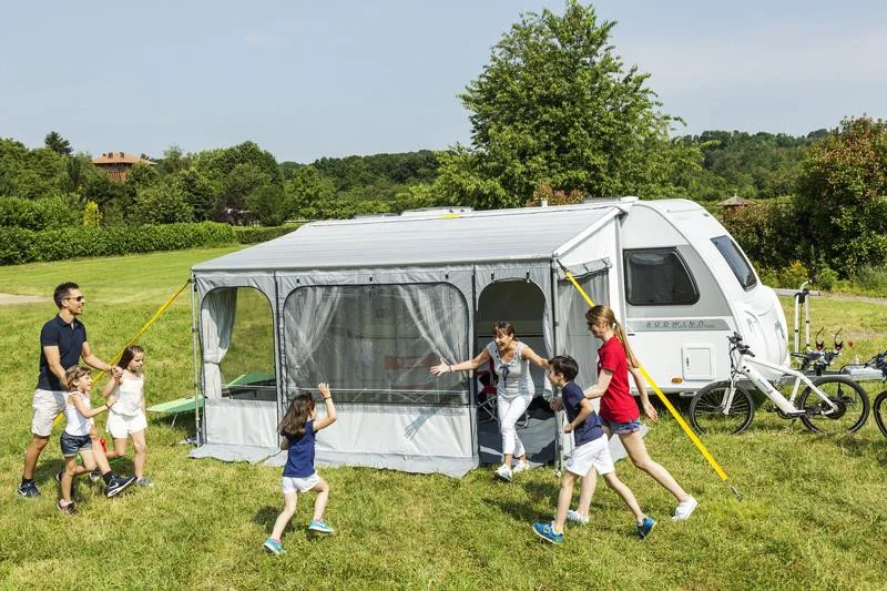 Markýza sáčková Fiamma Caravanstore ZIP, šířka 5,5 m, Royal Blue 306297
