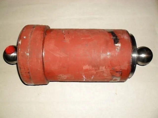 Mailer 2700 TGG repas A TATRA 5574