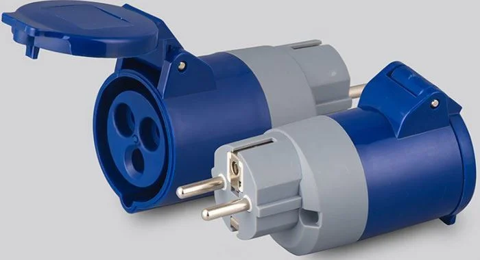 Adaptér 230V 3kolík/ 230V EURO+CZ 744638 Adaptér 230V 3kolík/ 230V EURO+CZ 744638