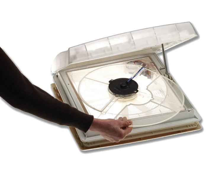 Sada ventilátoru pro střešní okno Thule Omni-Vent (40 × 40 cm) 313210