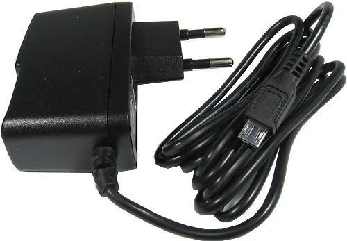 Nabíječka MICRO USB 220 V 2A 627547