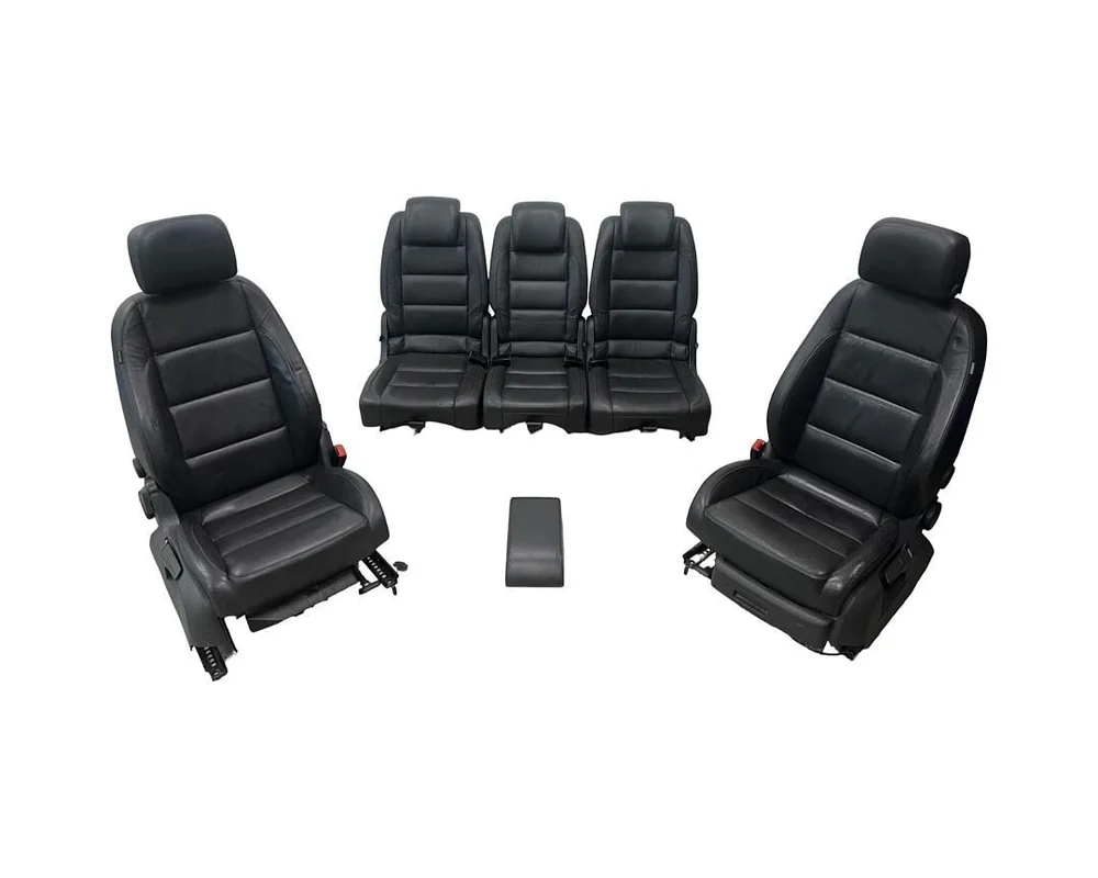VW Touran 1T3 Cross facelift r.v. 2014 kožené sedačky S5VX3T88512