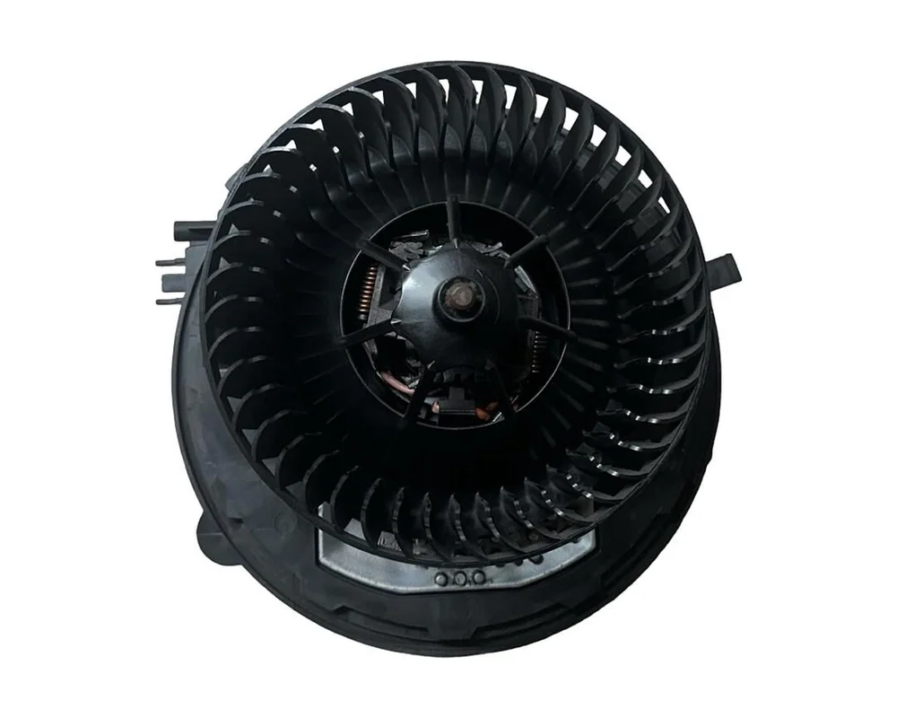 Škoda Superb 3 sedan r.v. 2018 ventilátor topení 5Q0907521E S5VX3T80987