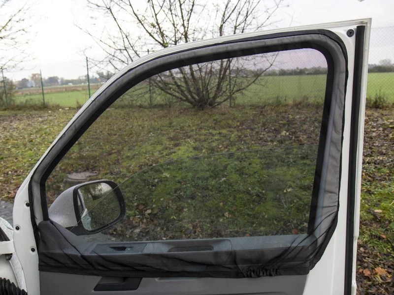 Moskytiéra zadních výklopných dveří pro Ford Tourneo Custom / Transit Custom (magnetické uchycení, od r.v. 2013, černá) 314134