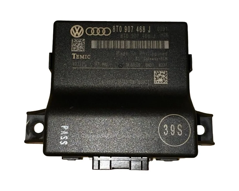 Audi A4 B8 8K avant r.v. 2009 řídící jednotka gateway 8T0907468J S5VX3T72507 Audi A4 B8 8K avant r.v. 2009 řídící jednotka gateway 8T0907468J S5VX3T72507