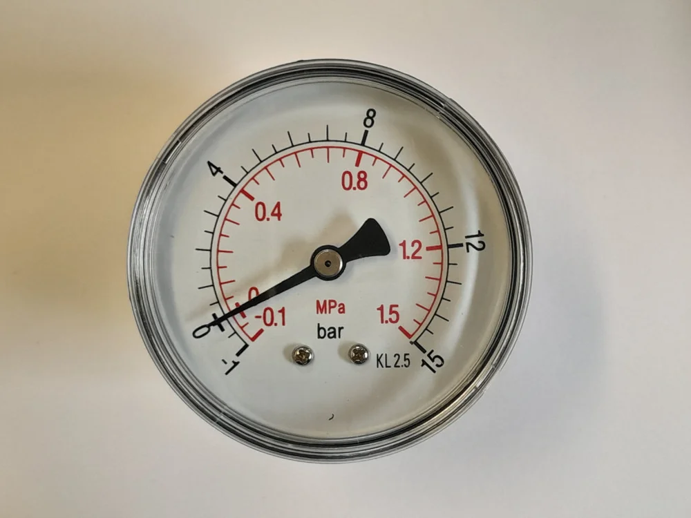 Manometr 1/4" -1-15 barů MZ 63mm, plast zadní 735304